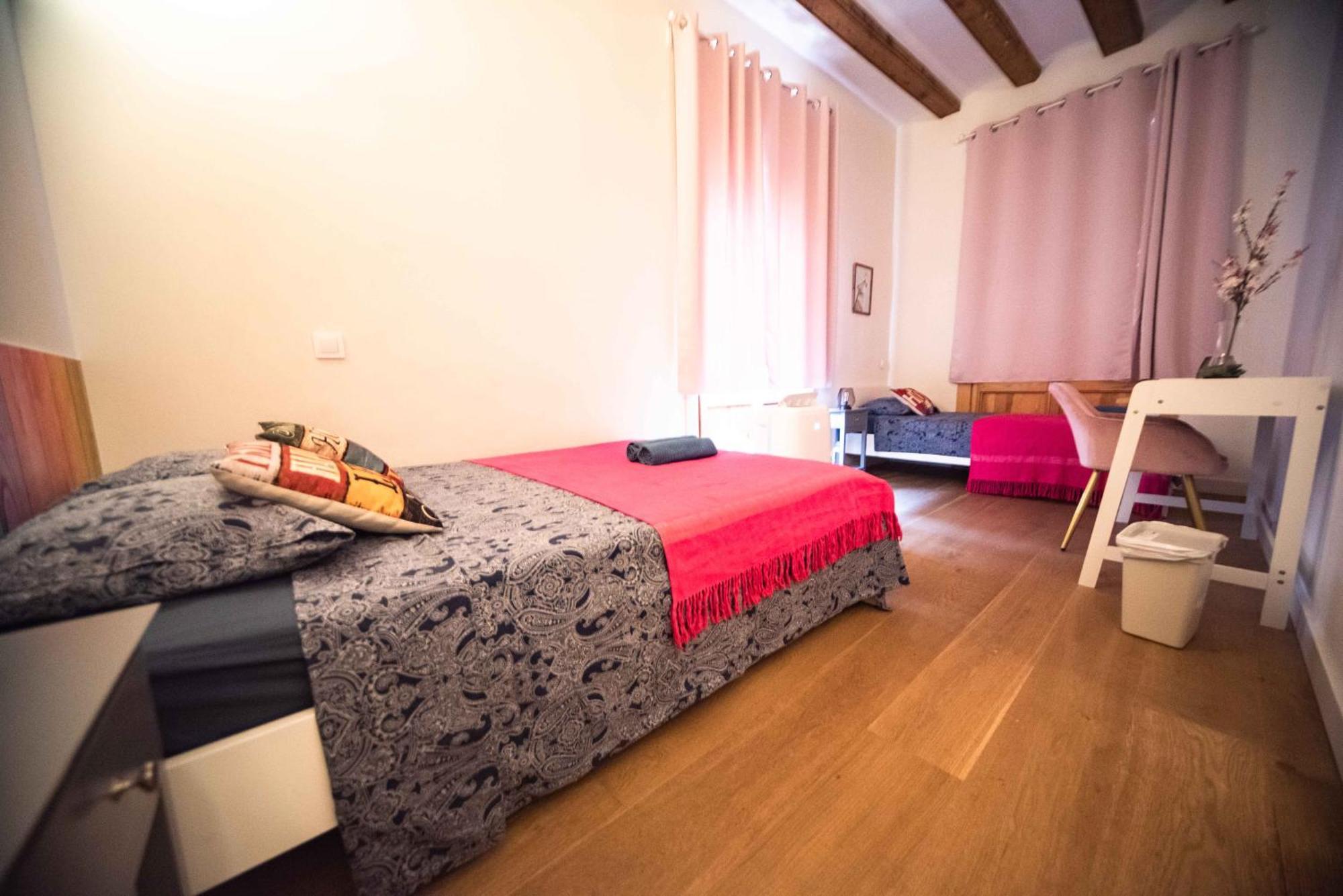 - Princesa Hostel Barcelona