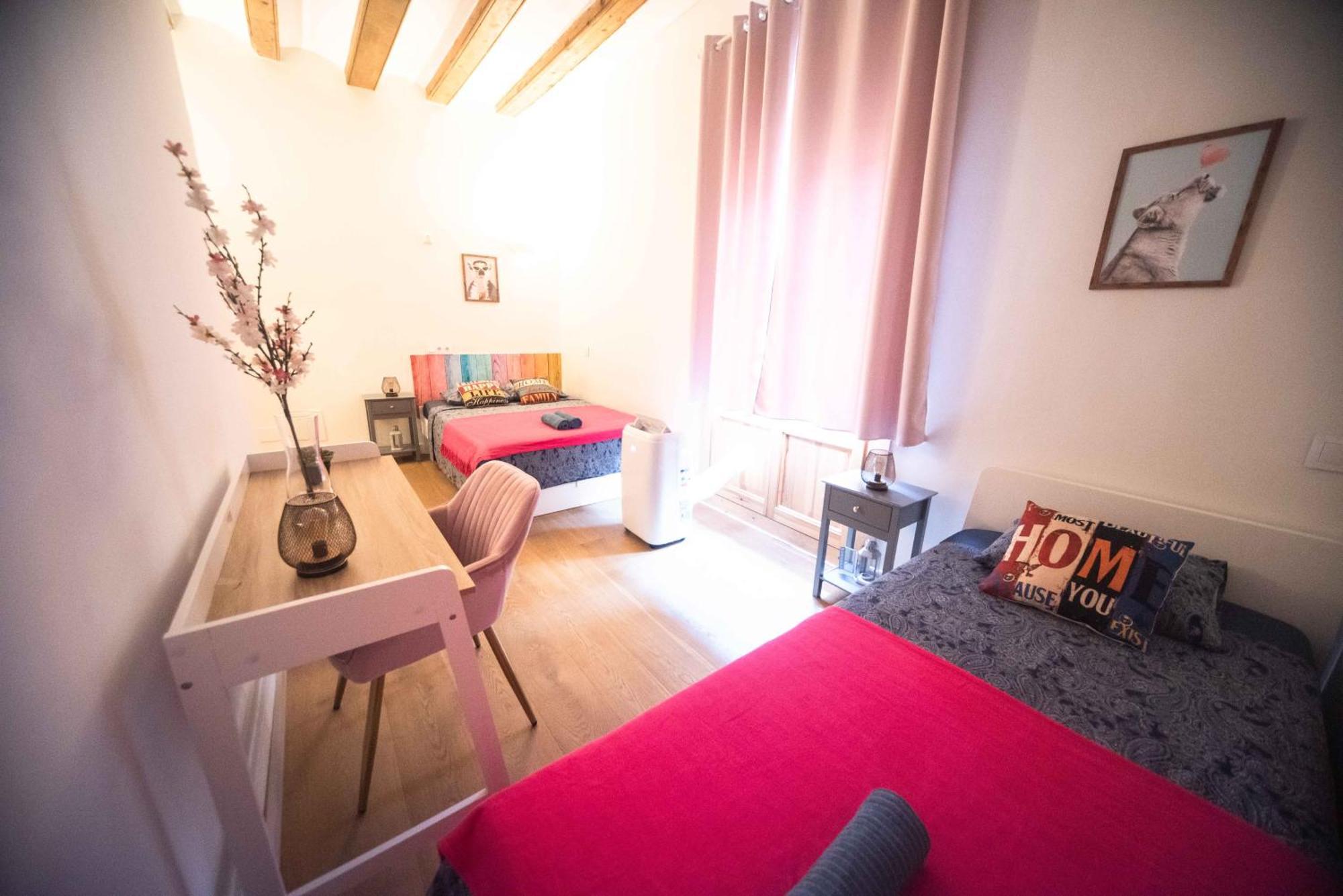 - Princesa Hostal